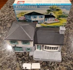 Plasticville Split Level House Kit 1908-198 With Box Lionel. Fixed Price $19.95.