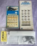 Lot Of 2 Bachmann Trains Ho Traffic Lights - Street Signs Plus Line 53 Reefer. Fixed Price $27.99.
