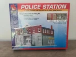 Walthers Life-like 433-7481 Scale American Police Station Kit Nib. Fixed Price $20.00.