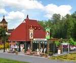 43680 / Vollmer Ho Kit Of Wine Festival. Fixed Price $48.99.