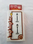 Bachmann Ho Scale Highlights Two Lighted Lamp Posts Lndscape Accessory AA424011. Fixed Price $19.95.