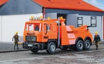 Man 3 Axle Recovery Vehicle Ho/oo Gauge Kibri 14650. Fixed Price $62.85.