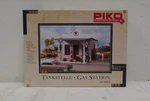 Piko 62264 Scale Tankstelle Gas Station Building Kit. Fixed Price $155.30.