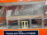 Lionel 2229060 Tough Guy Gym & Fitness Building Pep Accessory Gauge Nib. Fixed Price $129.95.