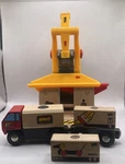 Brio Wooden Train Freight Goods Station 33280 W/ Load & Carry Truck Thomas Tank. Fixed Price $48.00.