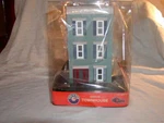 Lionel 2229100 Townhouse Plug Expand Play Lighted 027 New 2021 Mib. Fixed Price $94.99.