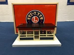 Lionel (lcca 2009) Passenger Shelter Building 6-52540 Used. Fixed Price $39.99.