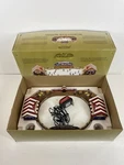 Gold Label Collection - Worlds Fair Skater Skating Rink 2007 Mr Christmas Works. Fixed Price $80.99.