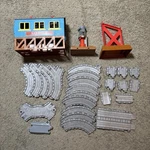 Thomas & Friends Trackmaster Sodor Covered Bridge Grey Lot Fisher Price. Fixed Price $29.99.