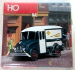 Walthers 933-4002 Ho Scale Divco Milk Truck Resin Kit. Fixed Price $12.95.