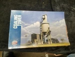 Walthers Cornerstone Ho 933-3042 Coaling Tower Kit New Damaged Box. Fixed Price $43.31.