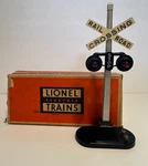 Lionel Postwar No. 154 Automatic Road Crossing Signal W/box - Untested. Fixed Price $16.00.