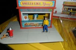 Lionel 2329070 Assembled Carnival Treats Stand. Fixed Price $120.00.