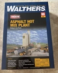 Scale Walthers Conerstone Black Gold Asphalt Hot Mix Plant Kit 933-3085. Fixed Price $44.99.
