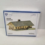 Vintage Ihc Arlee Passenger Station Kit #4-7761 Ho Scale Model New Box. Fixed Price $22.99.