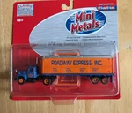 Classic Metal Works Roadway Ih R-190 TRACTOR/32' Aerovan Trailer Item #30347 Nib. Fixed Price $19.95.