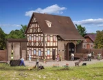 43732 / Vollmer Ho Kit Of Vintner Lodge With Yard Gate - New. Fixed Price $43.99.