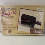 Ho Scale Bachmann Snap-it Building Kit Operating Log Loader #45513 Nisb. Fixed Price $13.00.