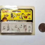 Woodland Scenics Dogs & Cats Scale A2140 Accents Figures 12PC Nip. Fixed Price $13.99.
