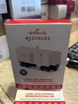 Hallmark 2017 Ornament Lionel 3472 Automatic Refrigerated Milk CAR-AM-11-30-196. Fixed Price $11.88.