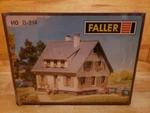 Scale Kit Faller B-214 Detached House New Sealed. Fixed Price $19.99.