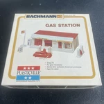 Vintage Bachmann Ho Gas Station Item 2807 Plasticville Building Kits. Fixed Price $20.00.