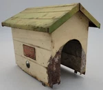Lionel 1107-5 Donald Duck & Pluto Wind-up Handcar Doghouse W/rust. Fixed Price $50.00.