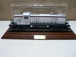 Vintage Lionel Susquehanna RS-3 Diesel Locomotive Gauge Display Case. Fixed Price $148.95.
