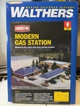 Walthers Cornerstone 933-3885 Scale Modern Gas Station Kit Nib. Fixed Price $39.00.
