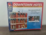 Scale Downtown Hotel Building Kit Life-like Trains 433-7482 New Sealed. Fixed Price $20.00.
