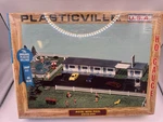 Plasticville Ho Motel W/ Pool 2903-200 Bachmann Nos Sealed Vintage Usa. Fixed Price $44.99.