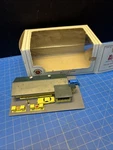 This Bachmann 55-7405 Scale Pre-assembled Jiffy Car Wash Vtg. Fixed Price $13.00.