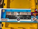 Lionel Trains Looney Tunes Ps Trailers And Flatcar 2426700. Fixed Price $155.00.