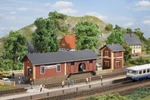 Auhagen 11435 Ho Scale Fueling Station For Locomotives And Freight Unloading. Fixed Price $84.58.