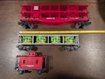 Lionel Trains 9281 Tri-level, 9128 Heinz Pickle, 9071 Bobber Caboose Lot Of 3. Fixed Price $28.00.