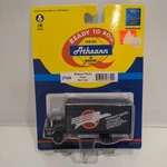 Ho Athearn 27649 Missouri Pacific Ford Van Body Box Truck Vehicle. Fixed Price $39.99.