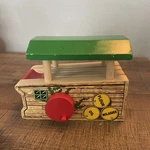 Thomas And Friends Arlesdale Barrel Co. Loader 2001. Fixed Price $9.99.