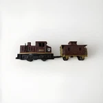Lionel 8900 Pennsylvania Dc Power Diesel Switcher With 16511 Caboose Set. Fixed Price $116.00.