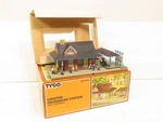 Tyco 942:700 Ho Lighted Passenger Station Ln 10216. Fixed Price $42.49.